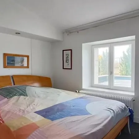 Casa vacanze Maison Avec Piscine Près Du Futuroscope Pour Neuf Dix Personnes