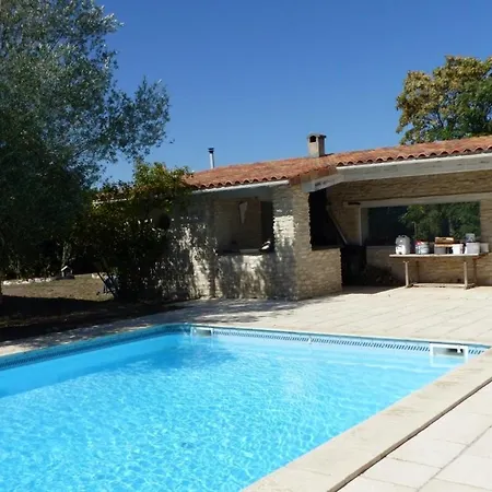 度假居 Maison Avec Piscine Pres Du Futuroscope Pour Neuf Dix Personnes Champigny en Rochereau